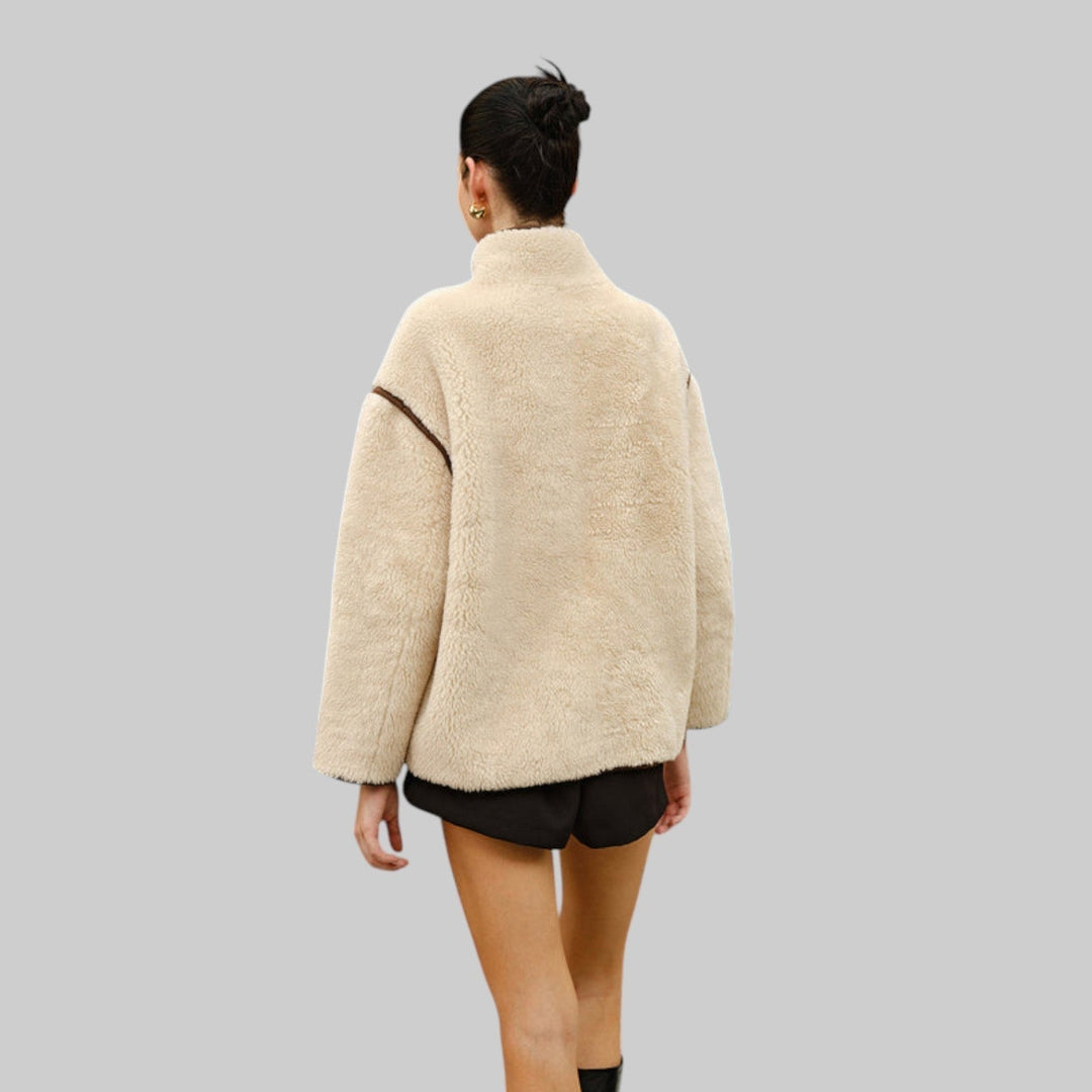 Zoe - Tyylikäs fleece-takki kontrastorein